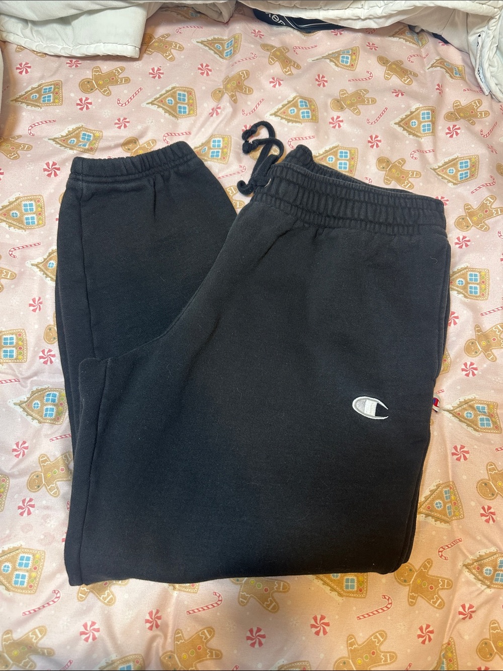 Champion women' Black Logo Sweatpants